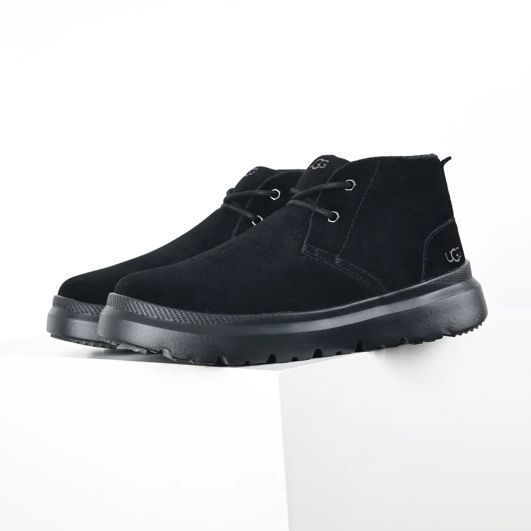 Pick up locally 💰500 Core recommended good price It is a very suitable choice for home furnishings. In the new year, uug launched a series of styles, which are partial to the preferences of young consumers and have also moved to the forefront of fashion trends. Shoe body material: water-repellent coated suede upper, 17 mm UGGPURE™ implantable wool insole, lightweight non-slip and comfortable rubber outsole, with brand LOGO and trademark, with full packaging Size: 40 41 42 43 44